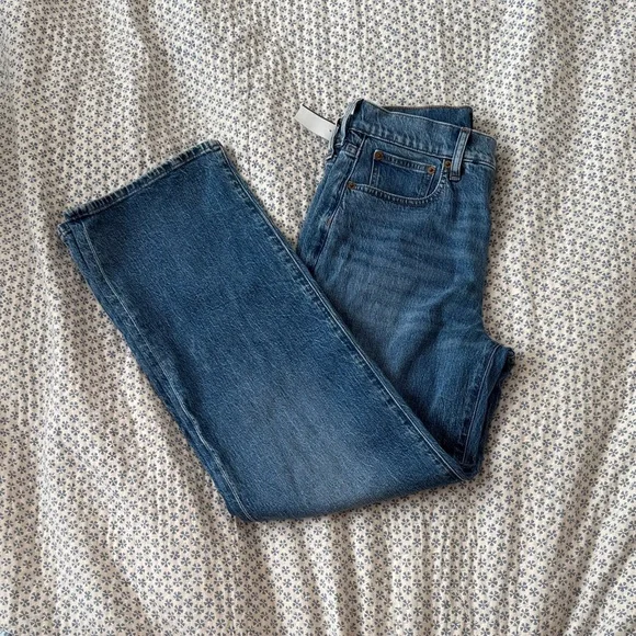 J. Crew Women's Classic Blue Straight Leg Jeans - Picture 4 of 7